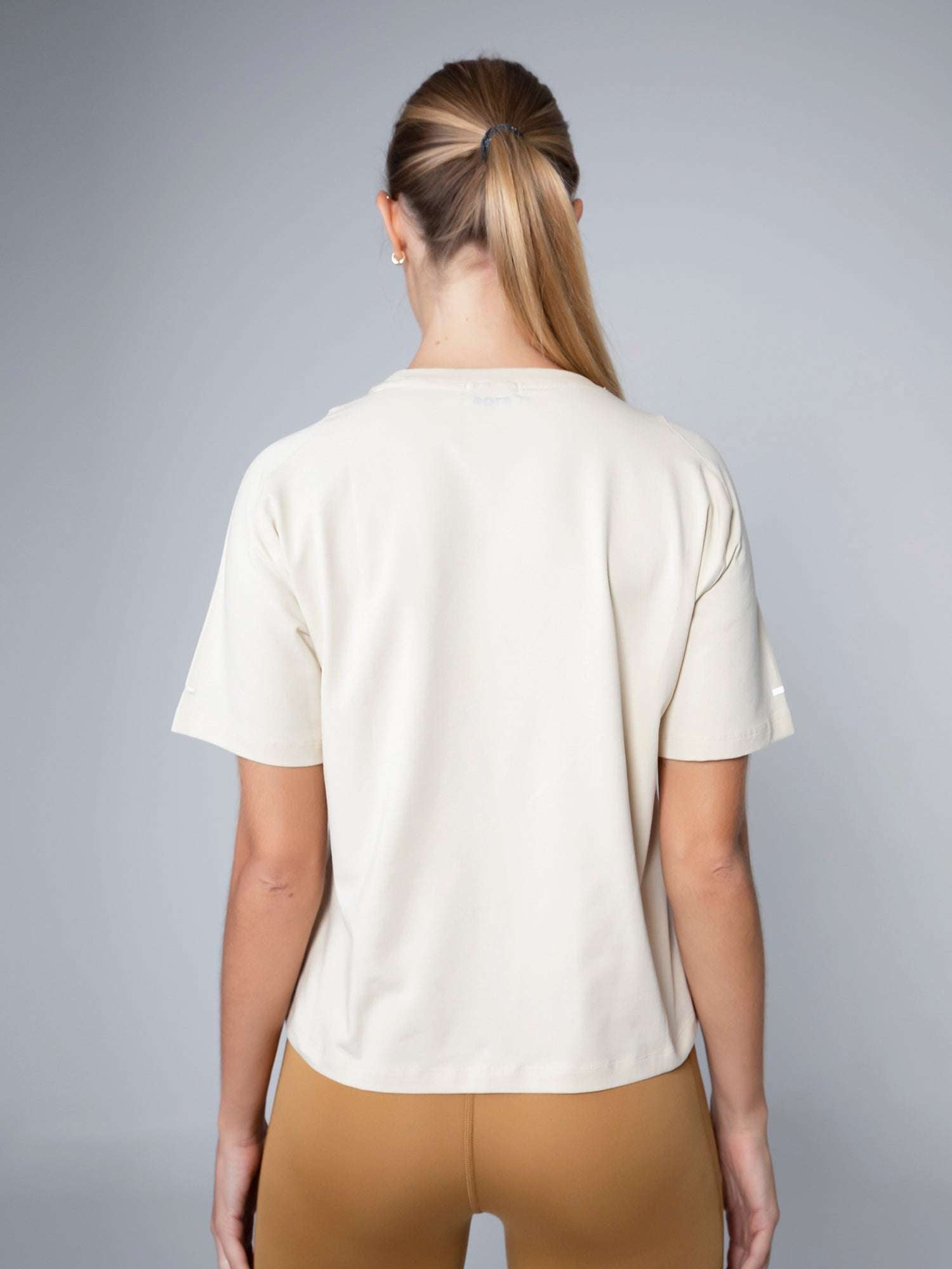 ZENJA LOOSE SHIRT For Women - Aora Athliesure Shop online in Abu Dhabi