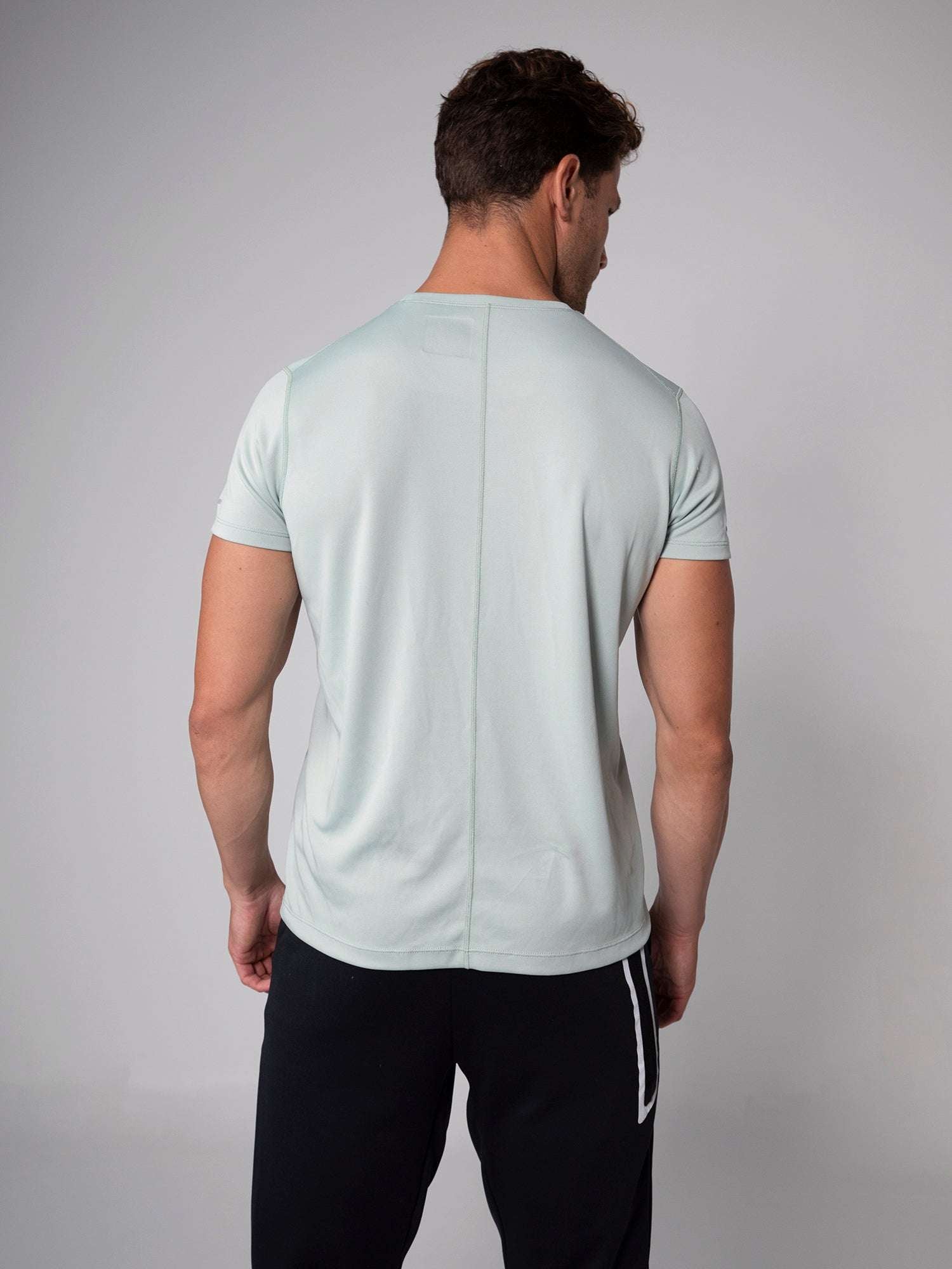 ULTRALIGHT MESH TEE For Men - Aora Athliesure Shop online in Sharjah
