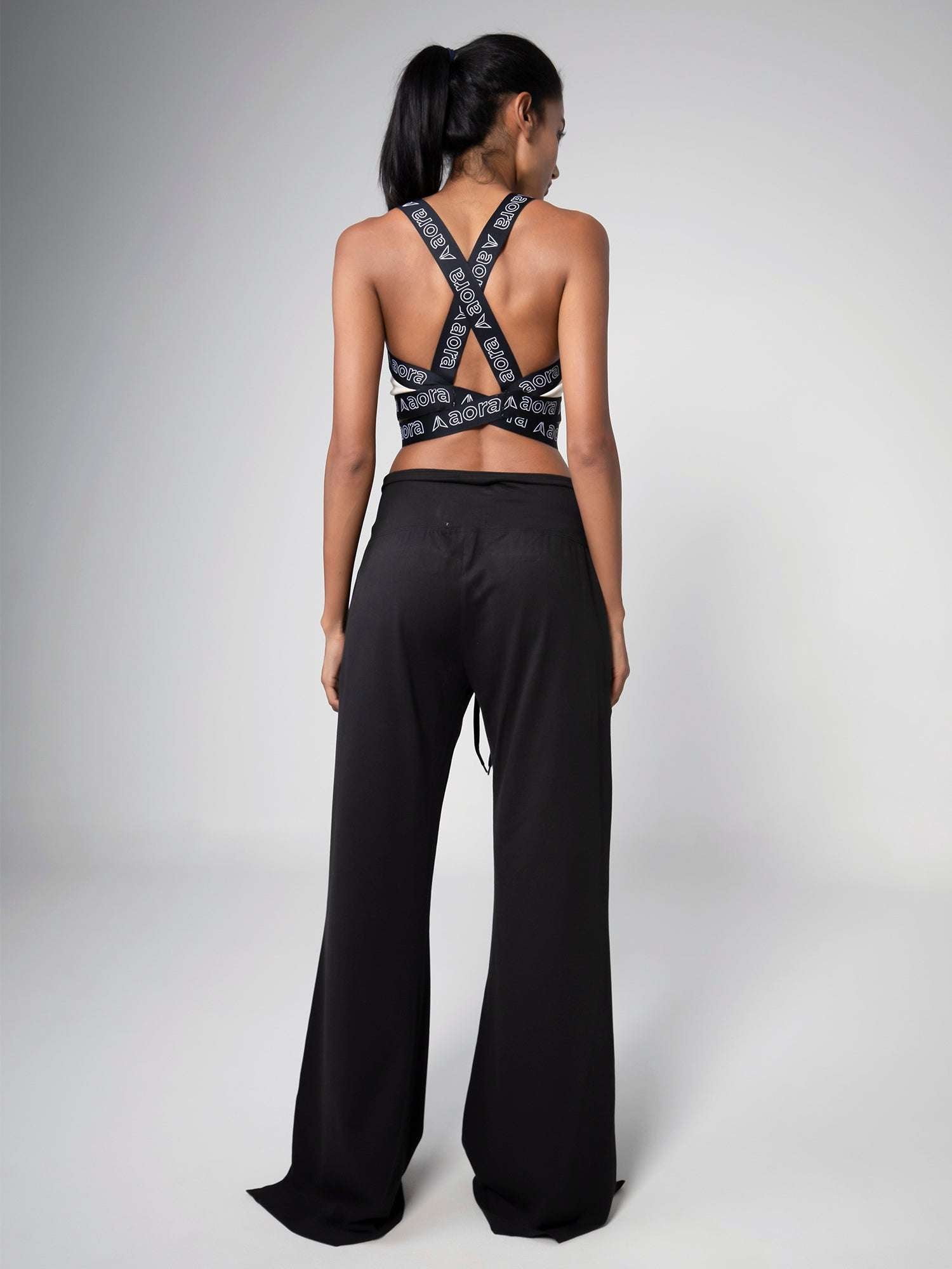 BALOON YOGA PANT - BLACK For Women - Aora Athliesure Shop online in UAE