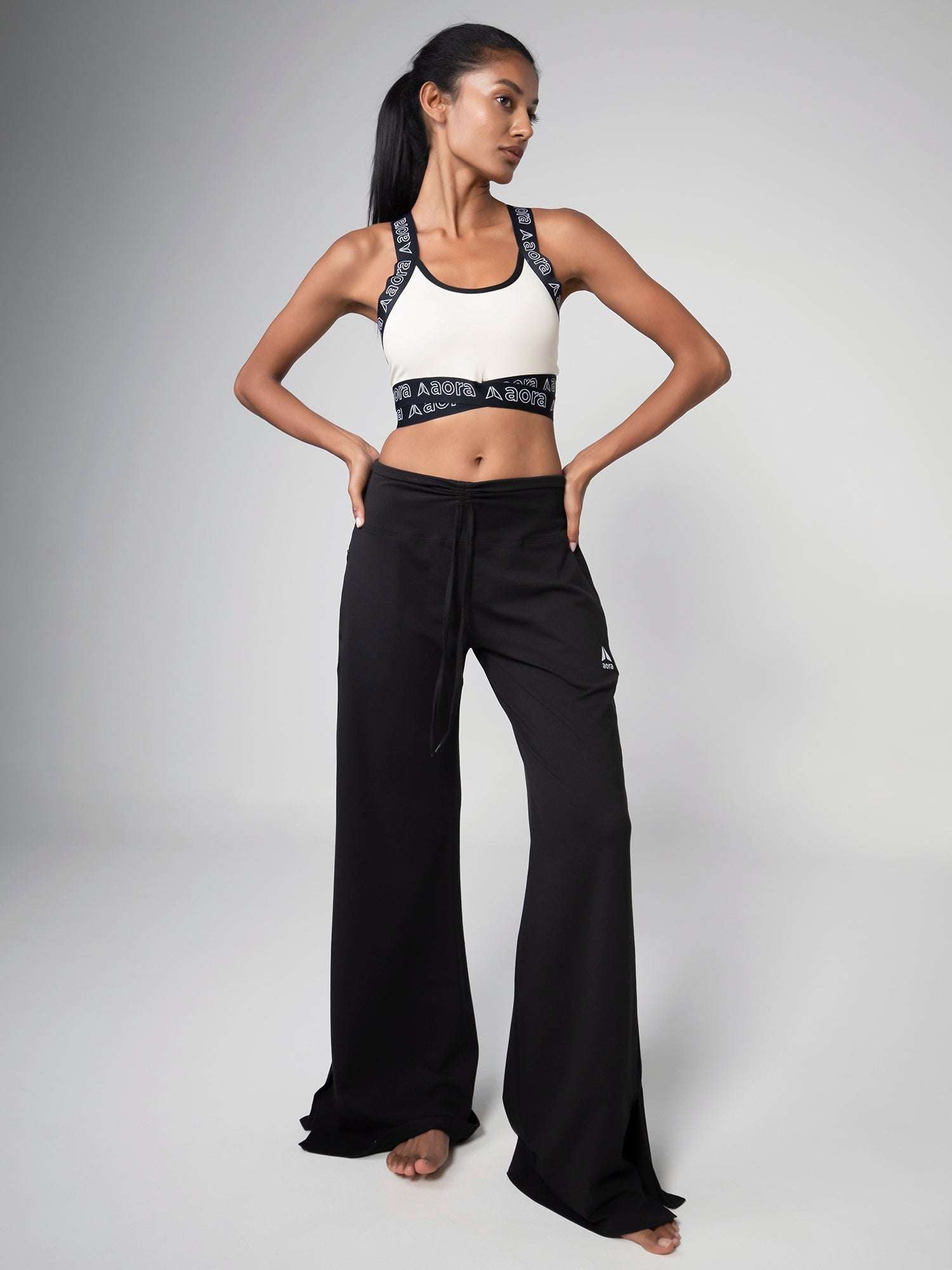 BALOON YOGA PANT - BLACK For Women - Aora Athliesure Shop online in UAE