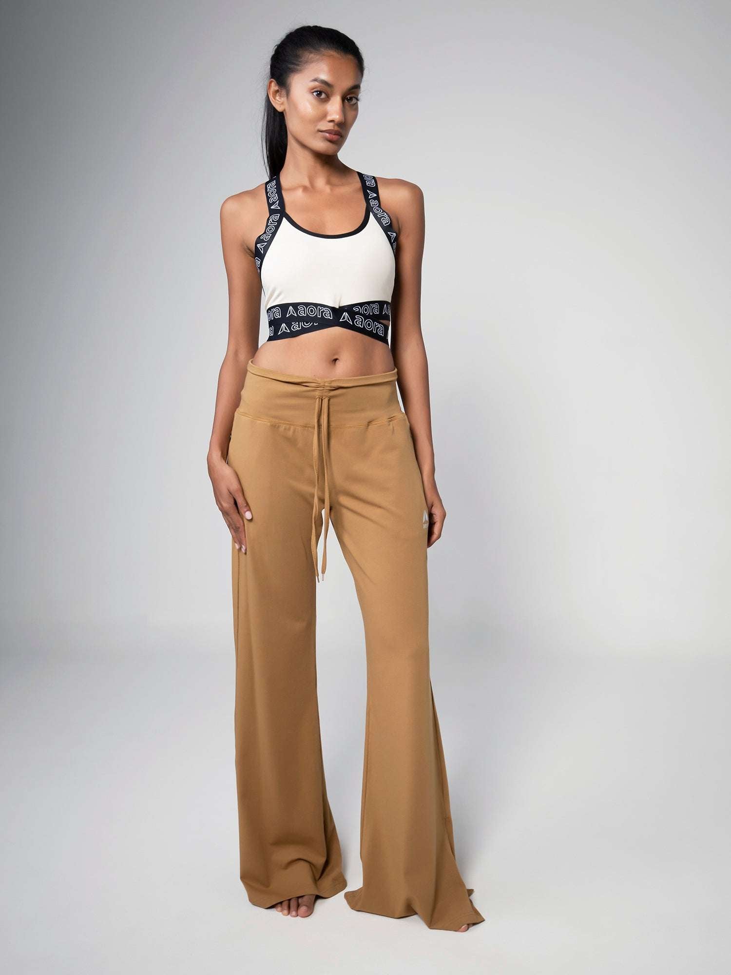 BALOON YOGA PANT For Women - Aora Athliesure Shop online in Dubai