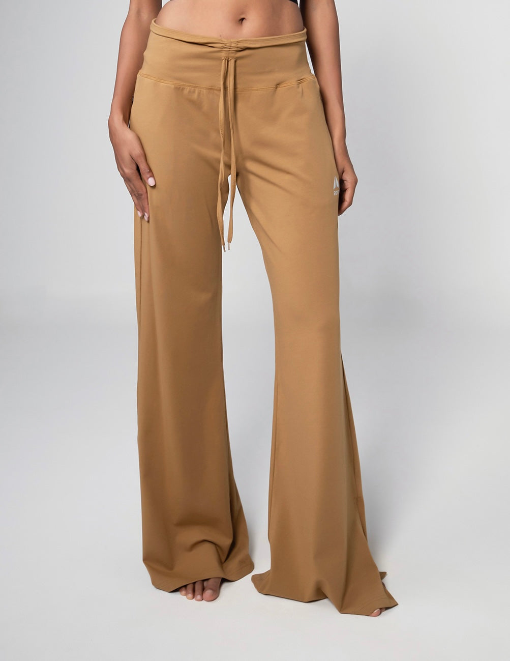 BALOON YOGA PANT For Women - Aora Athliesure Shop online in Dubai